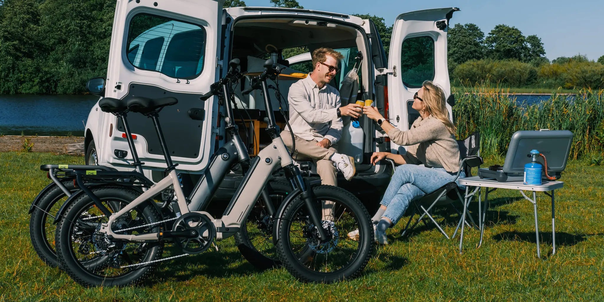 Folding electric bikes designed for urban commuting, travel and outdoor adventures